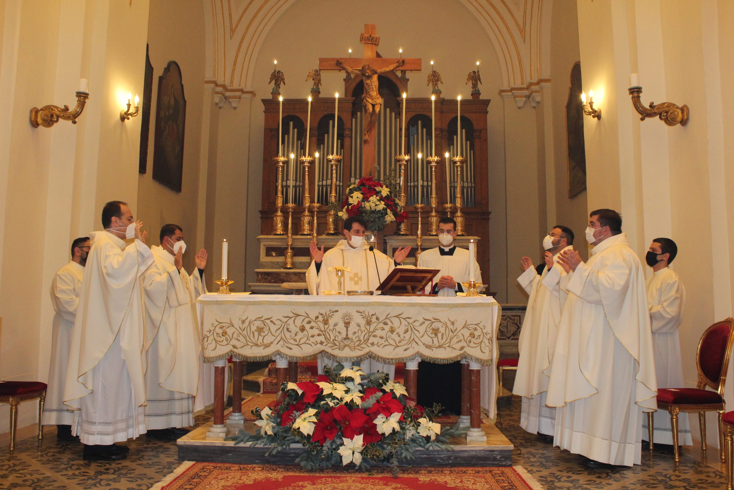 Domenica 20 Dicembre Don Vincenzo Rubino ha presieduto la sua prima Santa Messa nella nostra Parrocchia
